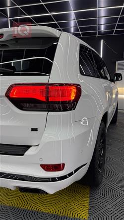 جیپ گراند شیرۆکی